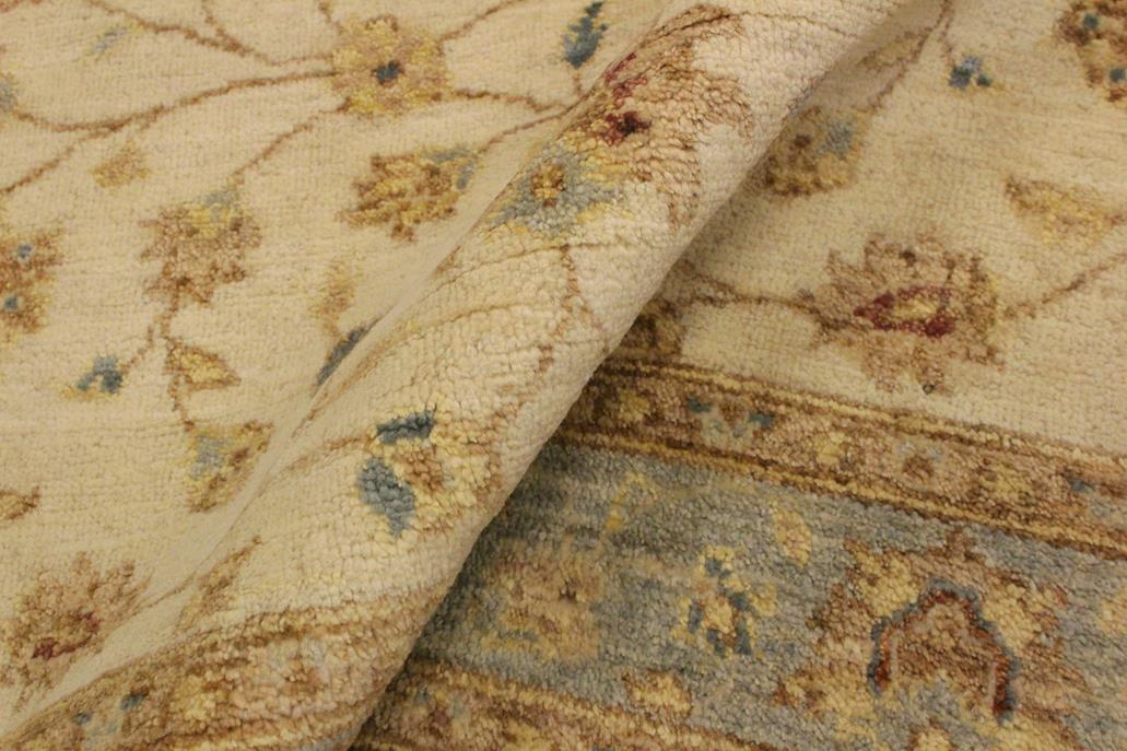 Shabby Chic Ziegler Duncan Ivory Blue Hand-Knotted Wool Rug - 3'11'' x 5'7''