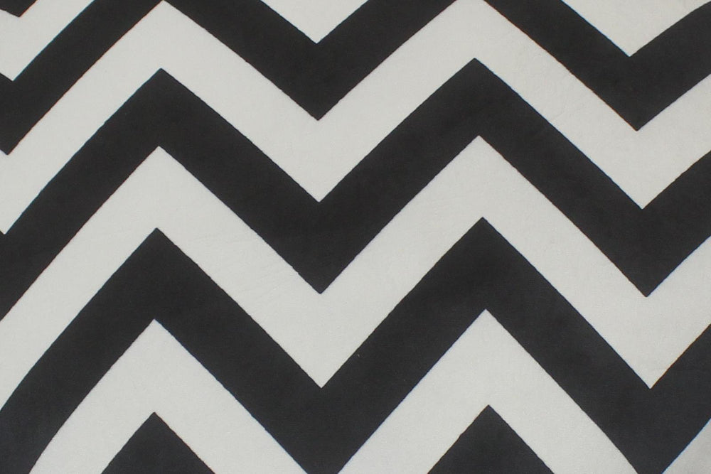 handmade Ivory Black Hand-made ROUND VELVET area rug