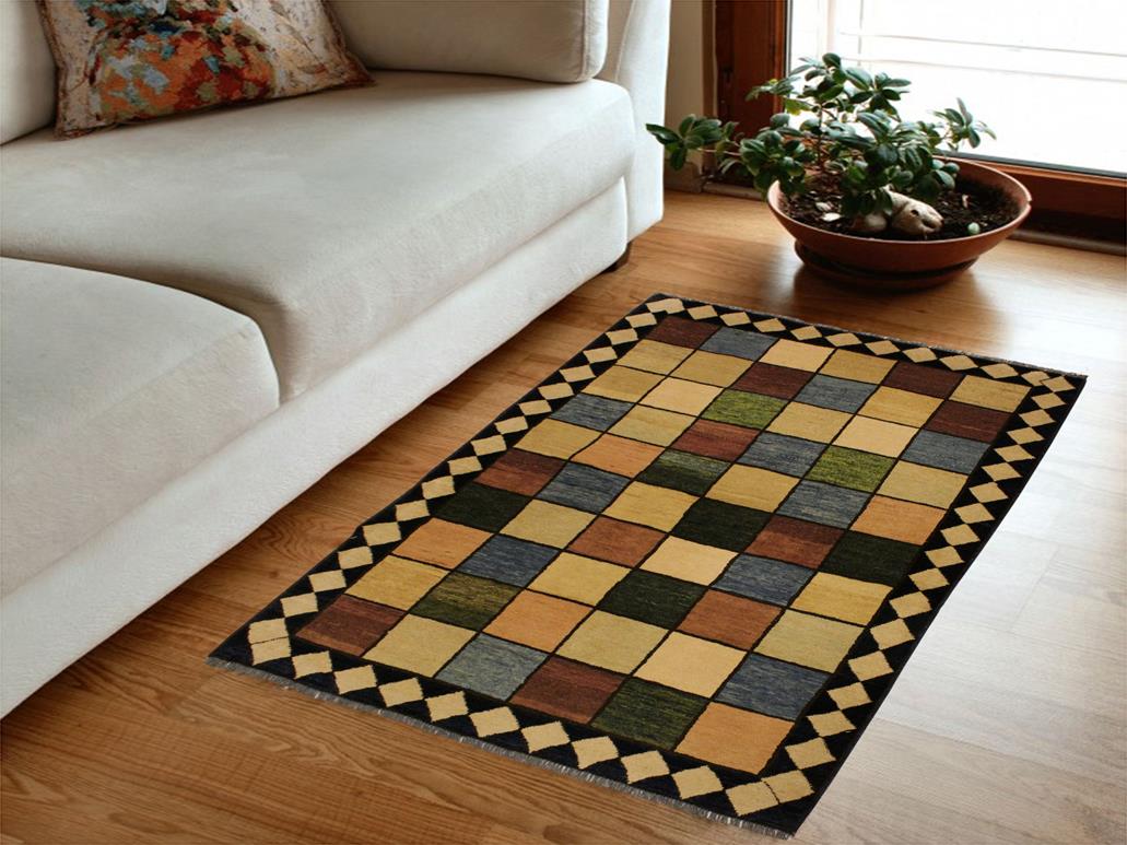 Contemporary Gabbeh Geri Beige/Black Wool Rug - 4'0'' x 5'4''