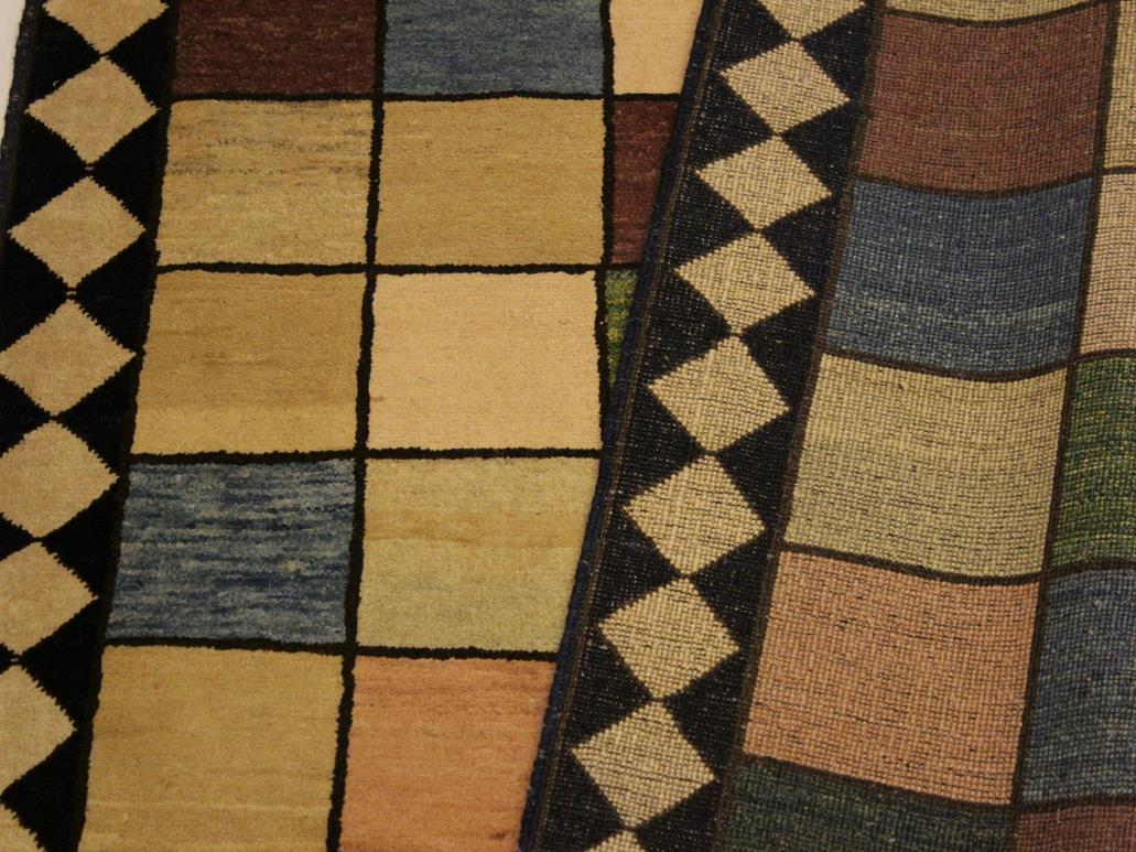 Contemporary Gabbeh Geri Beige/Black Wool Rug - 4'0'' x 5'4''