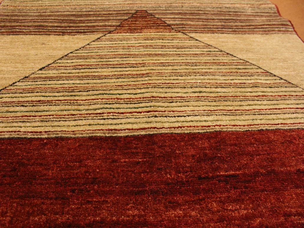 Contemporary Gabbeh Karol Beige/Red Wool Rug - 2'11'' x 5'1''