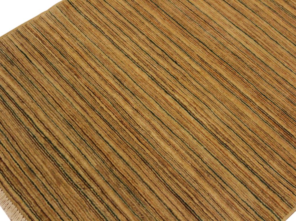 Modern Gabbeh Alaina Beige/Green Wool Rug - 3'1'' x 4'11''