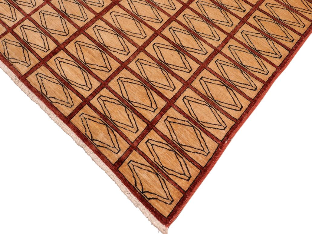 Modern Gabbeh Remedios Beige/Rust Wool Rug - 6'0'' x 8'9''