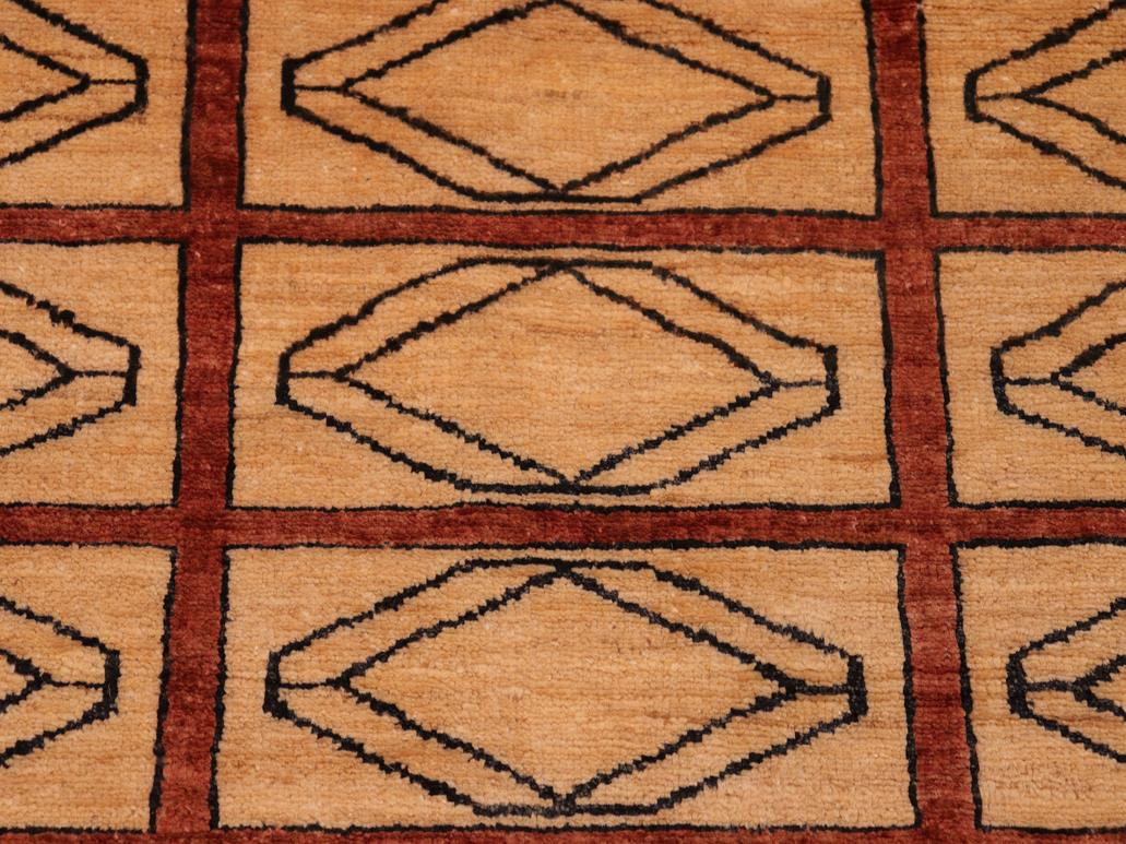Modern Gabbeh Remedios Beige/Rust Wool Rug - 6'0'' x 8'9''