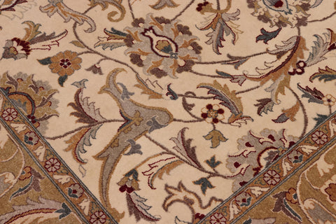 handmade Traditional  Ivory Lt. Green Hand Knotted RECTANGLE 100% WOOL area rug 8' x 10'