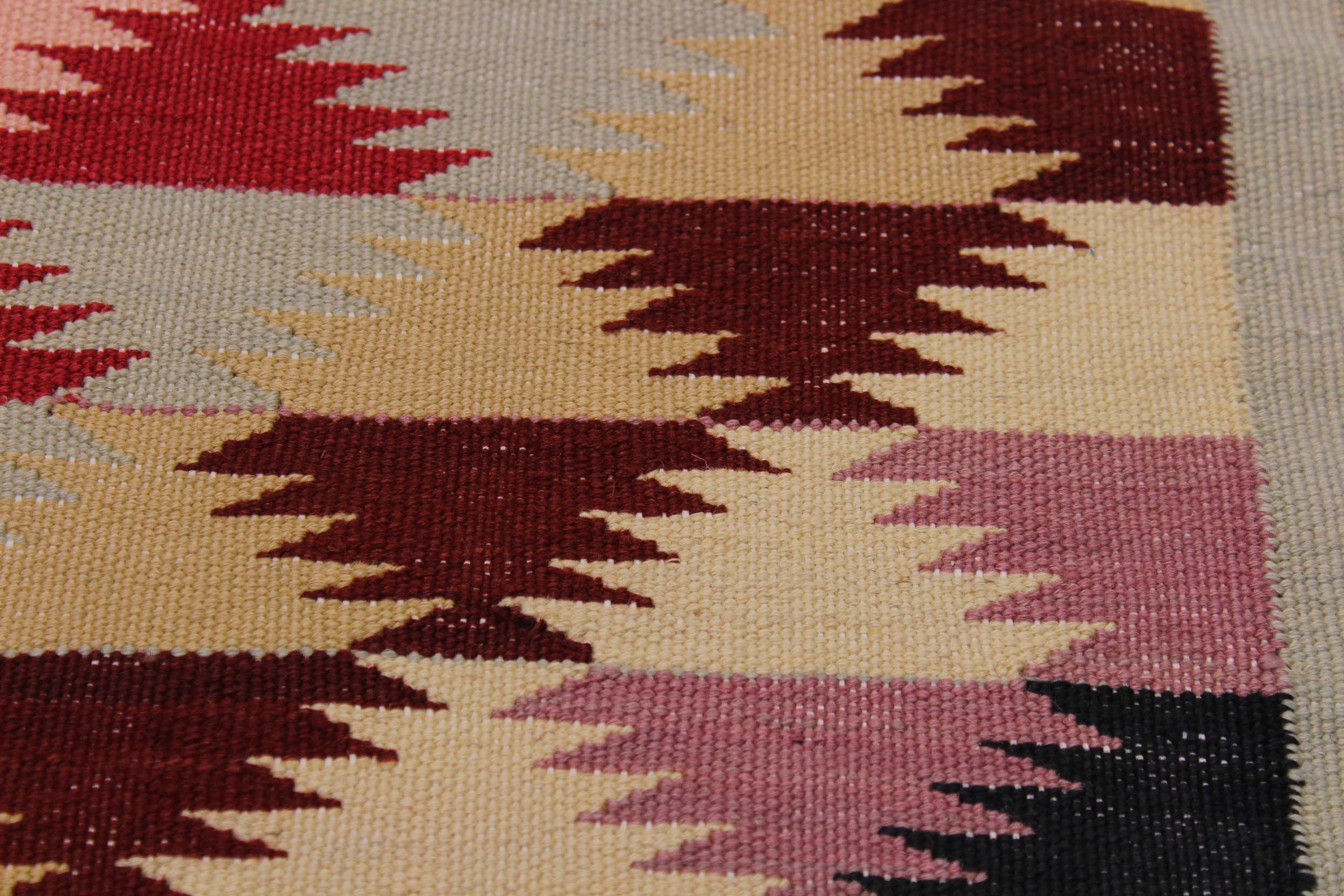 handmade Modern Kilim Gray Red Hand-Woven RECTANGLE 100% WOOL area rug 5 x 6