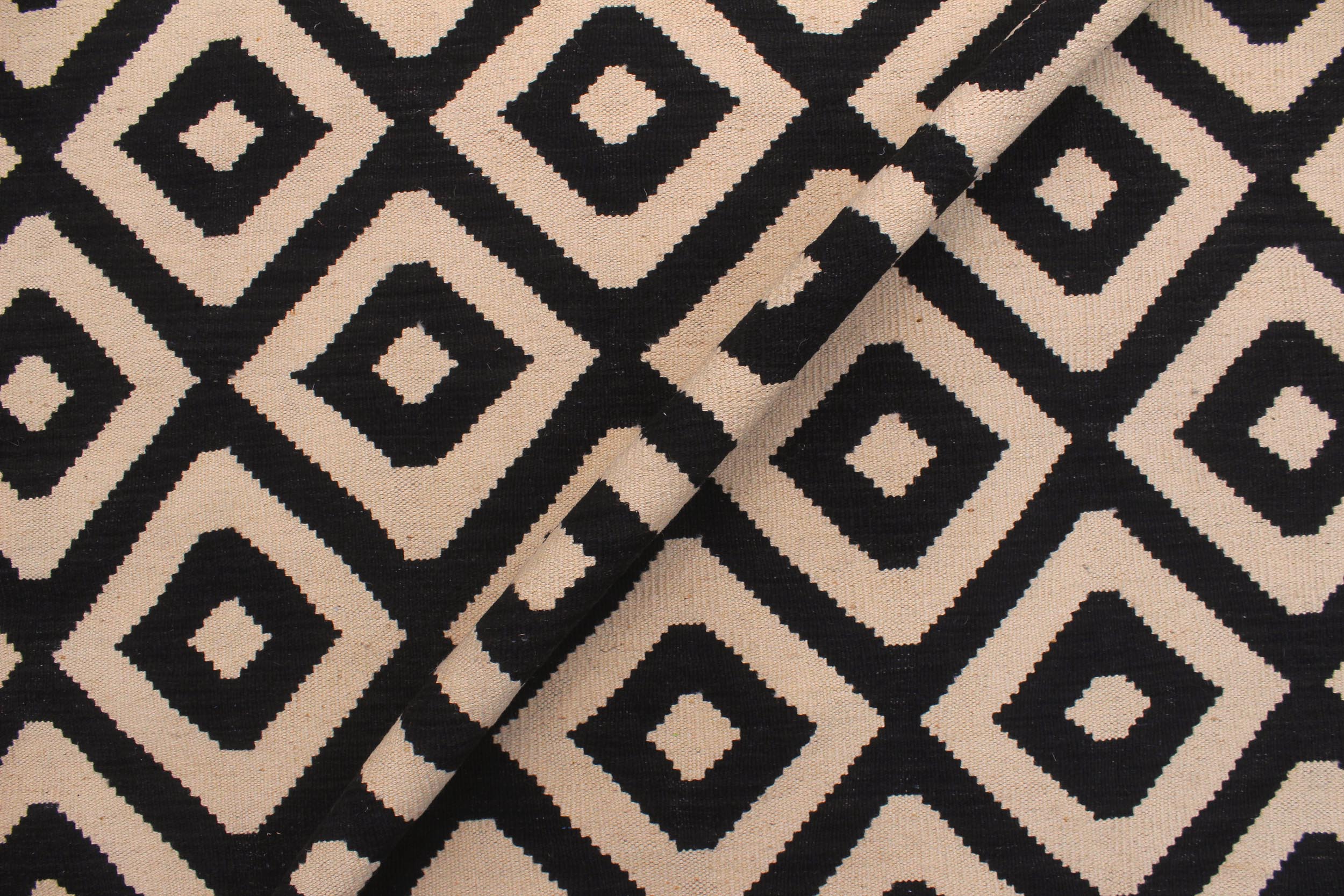 handmade Modern Kilim Beige Black Hand-Woven RECTANGLE 100% WOOL area rug 7 x 10