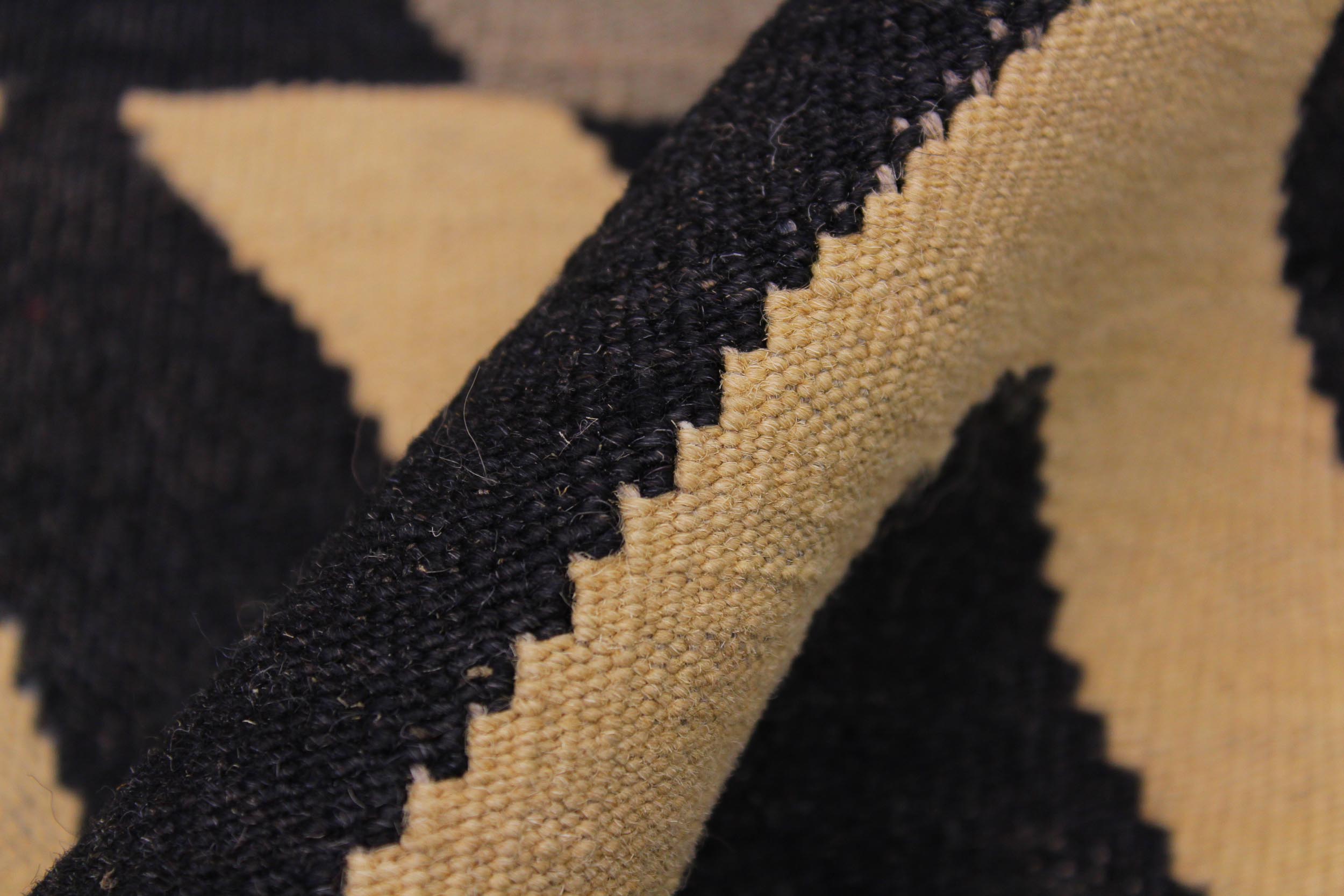 handmade Modern Kilim Black Ivory Hand-Woven RECTANGLE 100% WOOL area rug 5x7