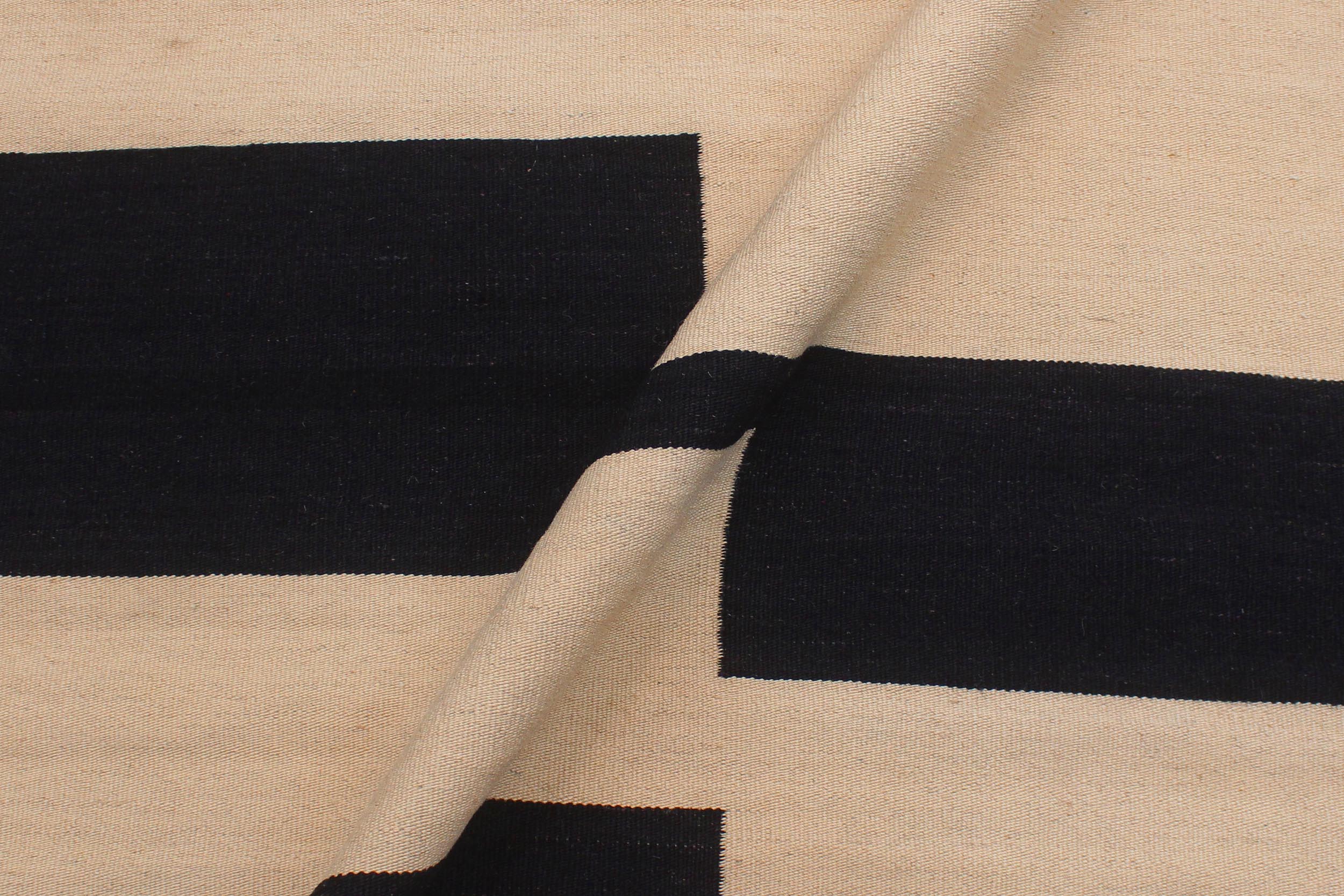 handmade Modern Kilim Beige Black Hand-Woven RECTANGLE 100% WOOL area rug 6 x 8