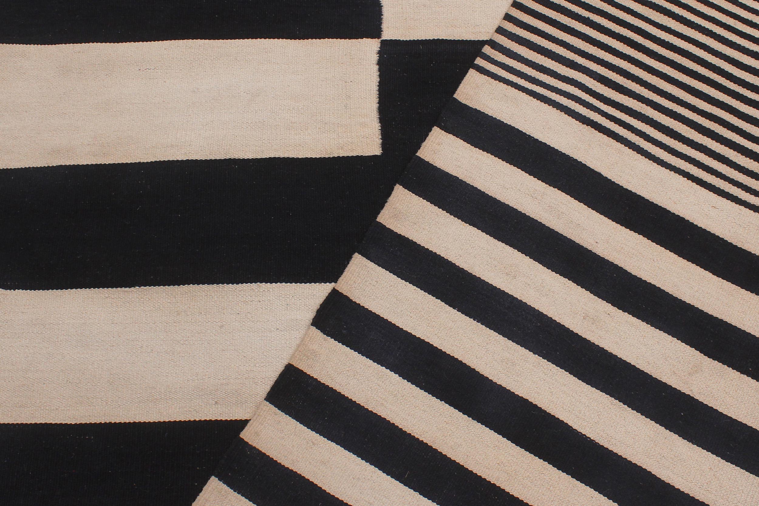 handmade Modern Kilim Ivory Black Hand-Woven RECTANGLE 100% WOOL area rug 6 x 8