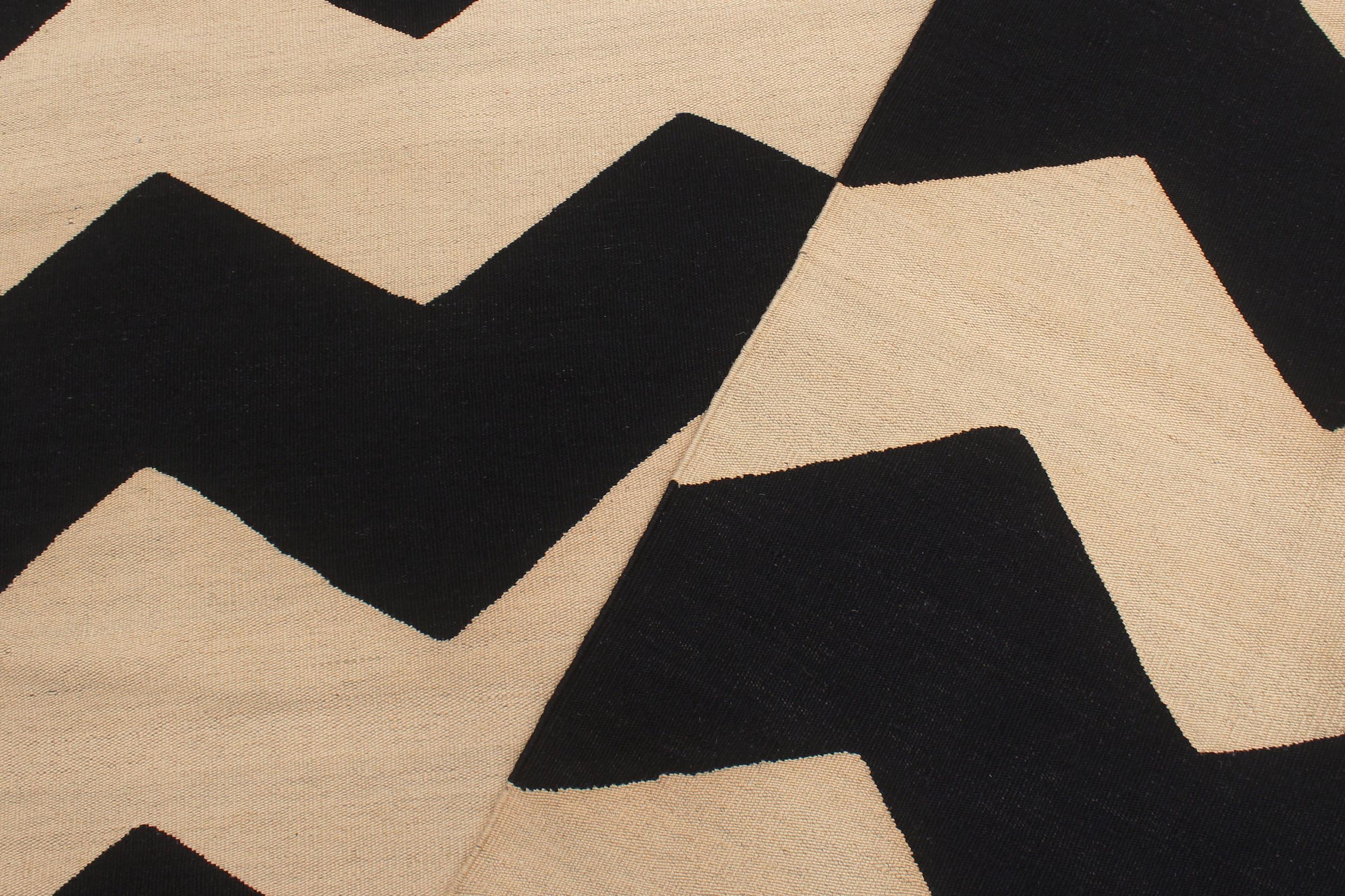 handmade Modern Kilim Beige Black Hand-Woven RECTANGLE 100% WOOL area rug 6 x 8