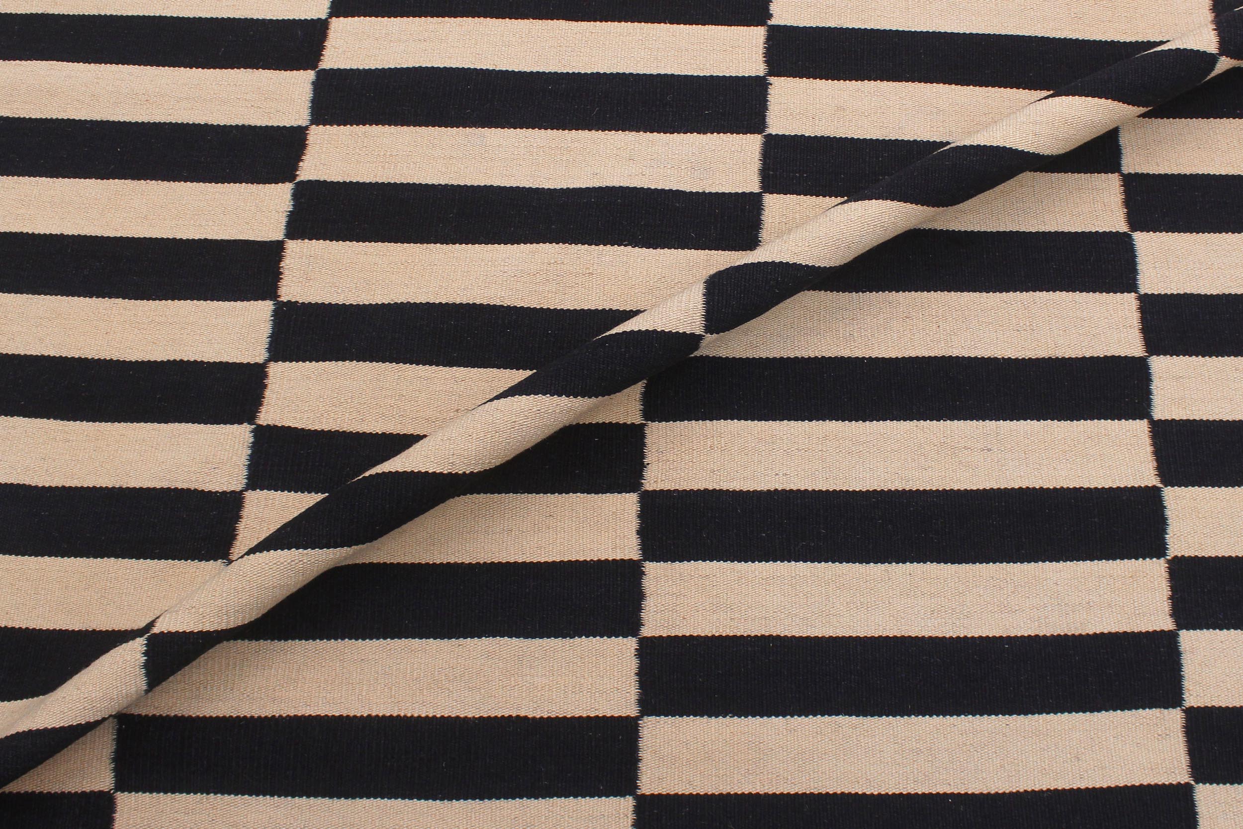handmade Modern Kilim Beige Black Hand-Woven RECTANGLE 100% WOOL area rug 6 x 8