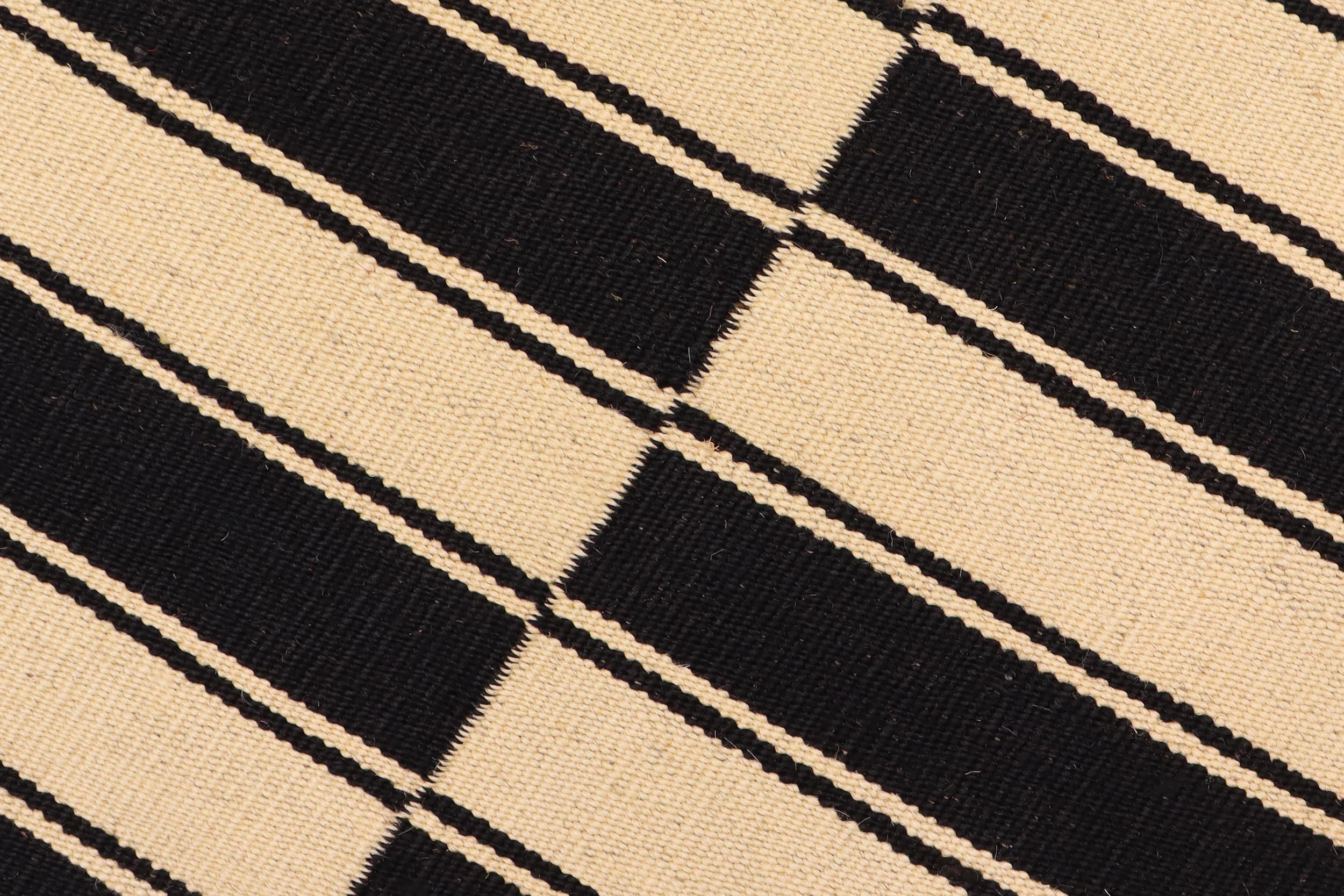 handmade Modern Kilim Beige Black Hand-Woven RECTANGLE 100% WOOL area rug 6 x 8