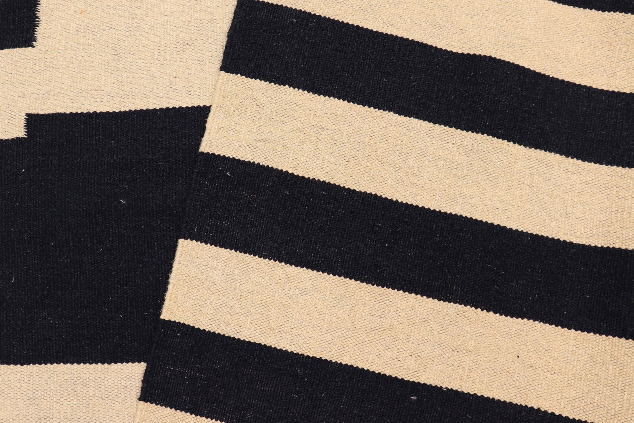 handmade Modern Kilim Beige Black Hand-Woven RECTANGLE 100% WOOL area rug 5 x 8