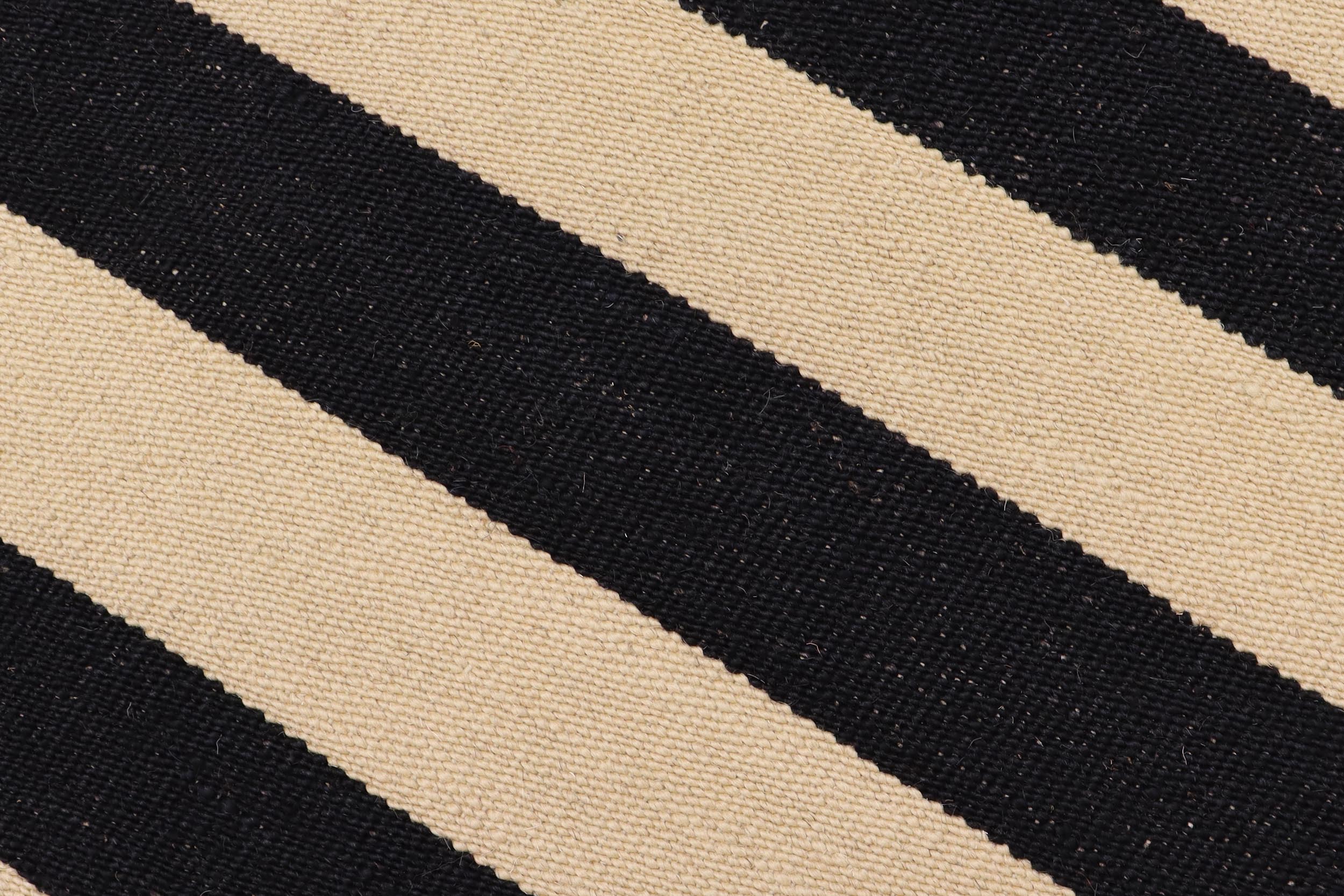handmade Modern Kilim Beige Black Hand-Woven RECTANGLE 100% WOOL area rug 7 x 11