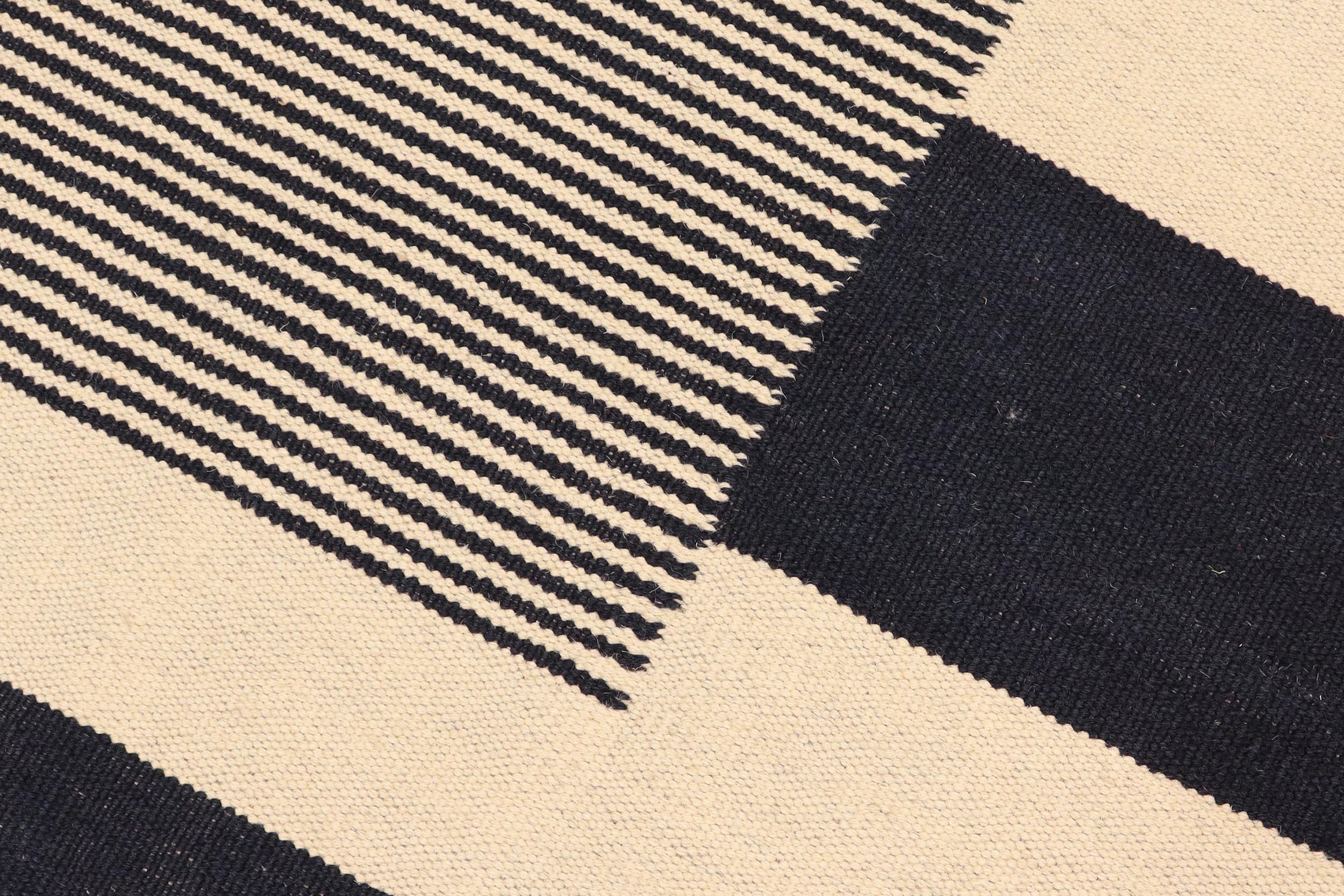 handmade Modern Kilim Beige Black Hand-Woven RECTANGLE 100% WOOL area rug 5 x 8