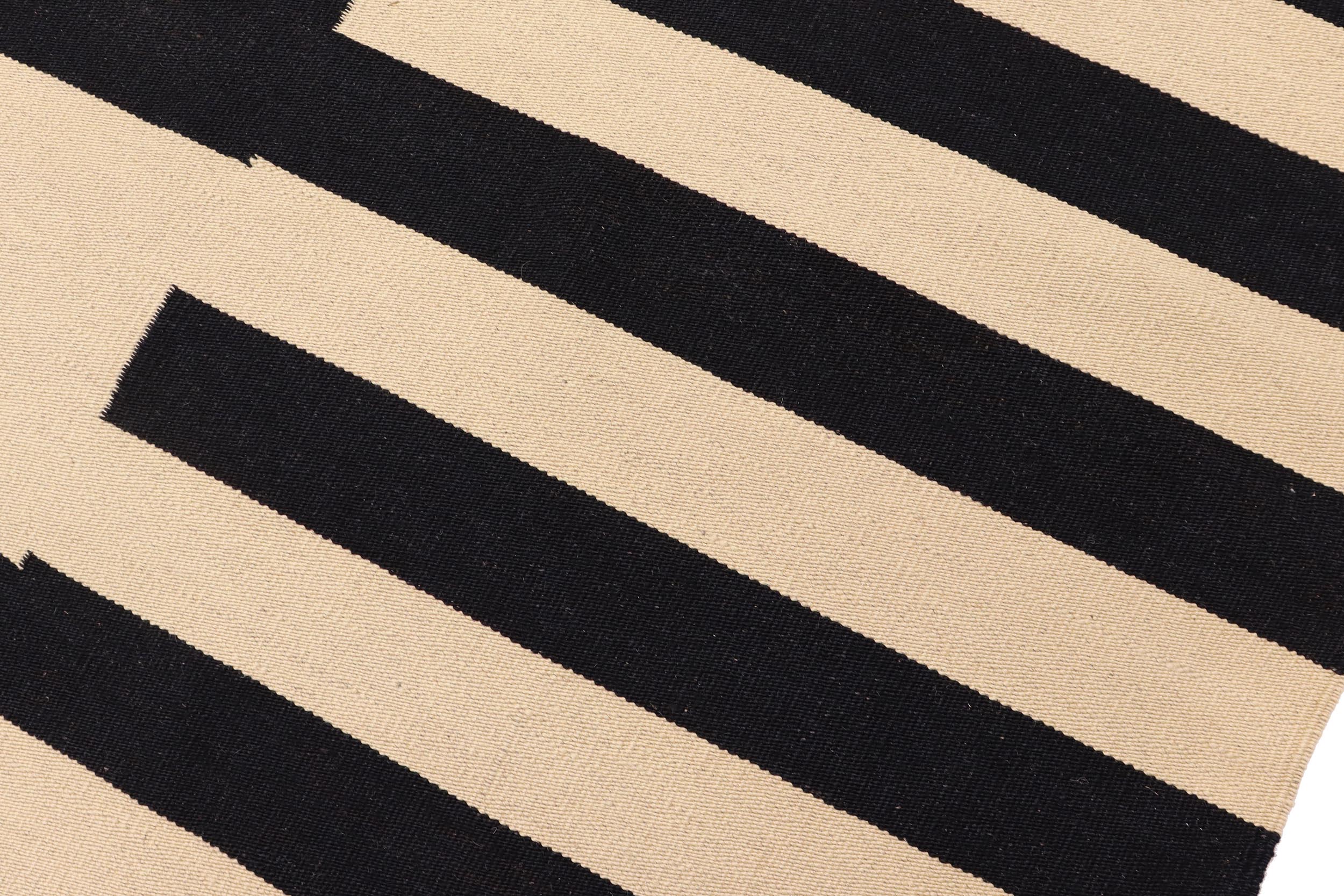 handmade Modern Kilim Beige Black Hand-Woven RECTANGLE 100% WOOL area rug 7 x 10