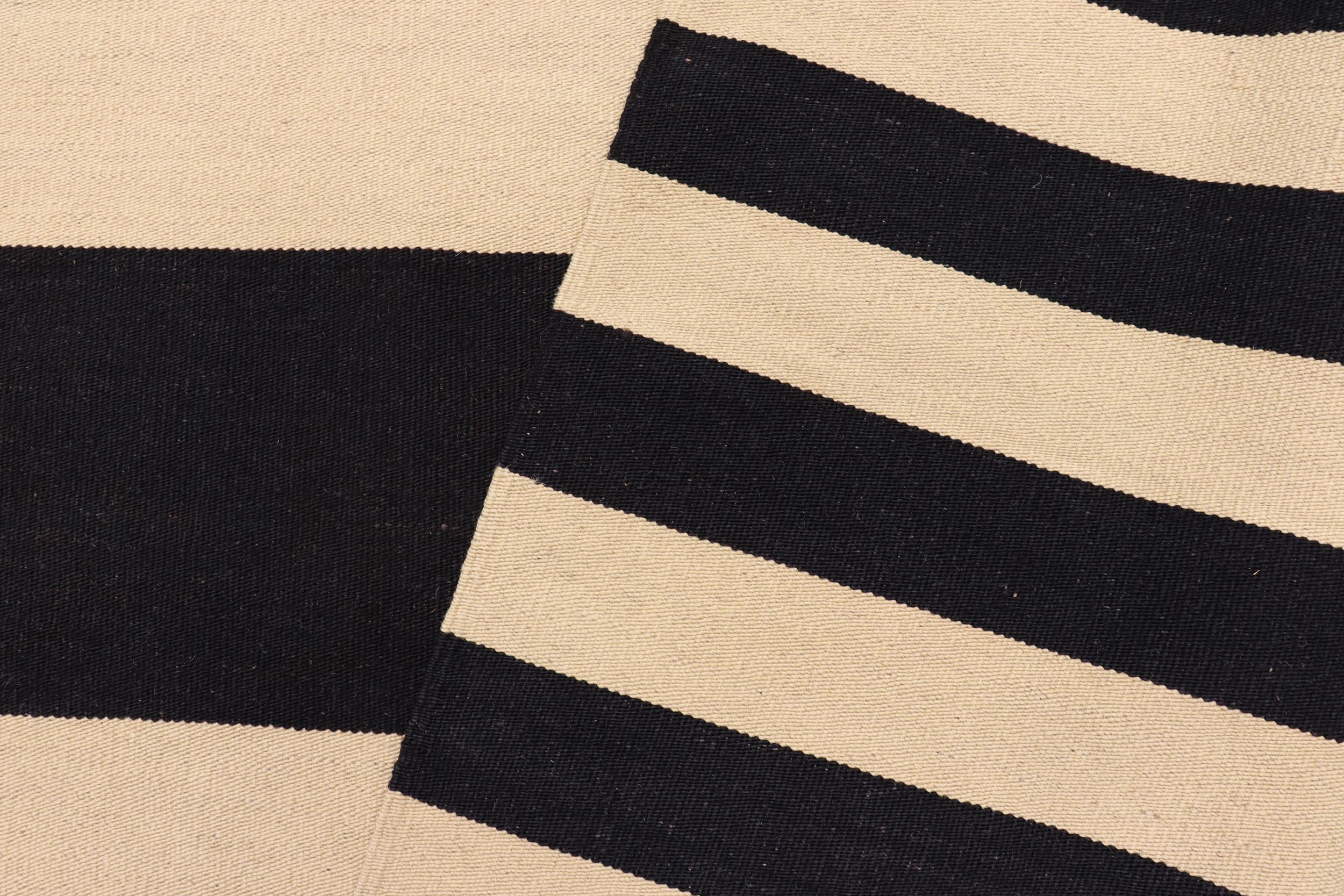handmade Modern Kilim Beige Black Hand-Woven RECTANGLE 100% WOOL area rug 7 x 10