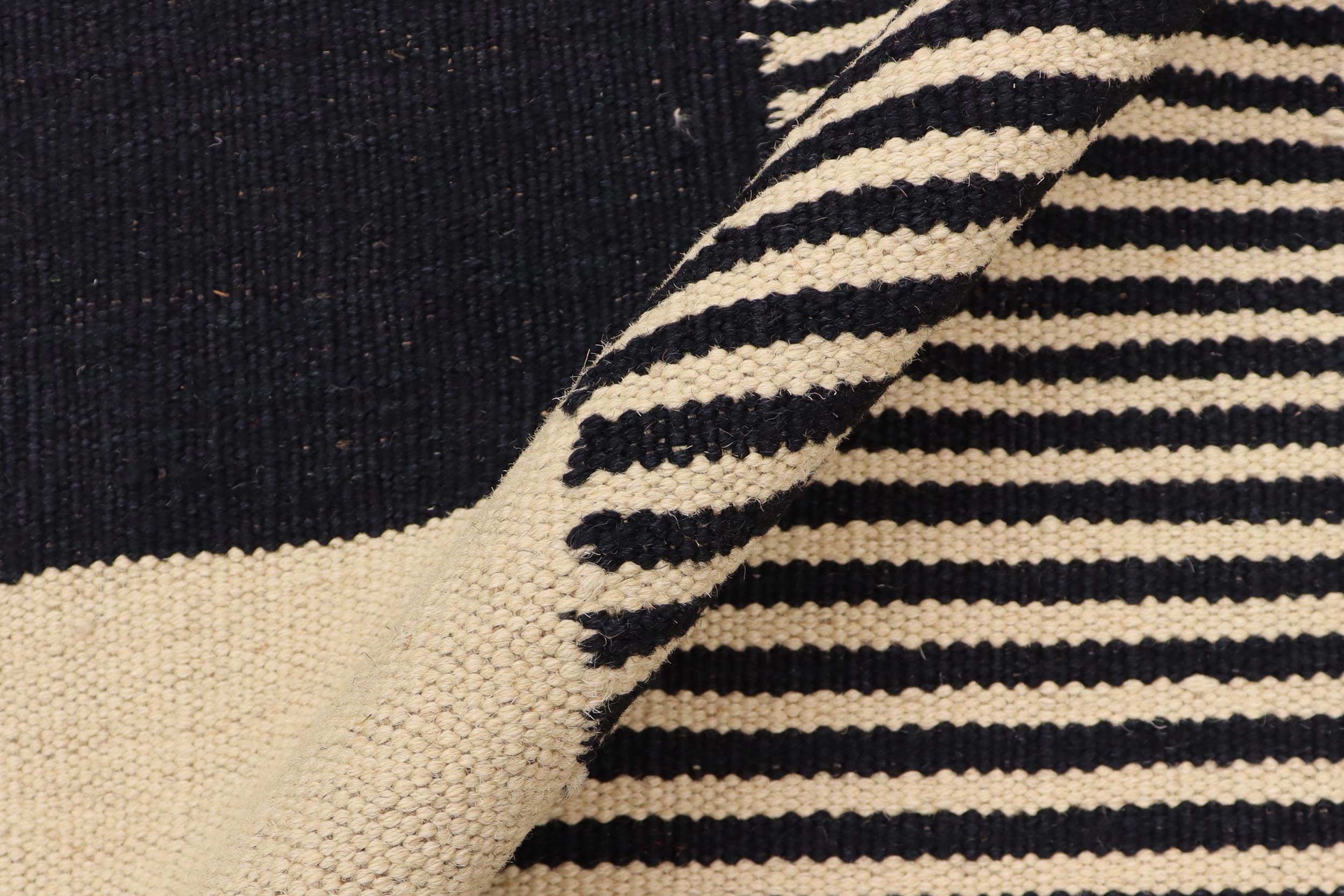 handmade Modern Kilim Beige Black Hand-Woven RECTANGLE 100% WOOL area rug 8 x 10