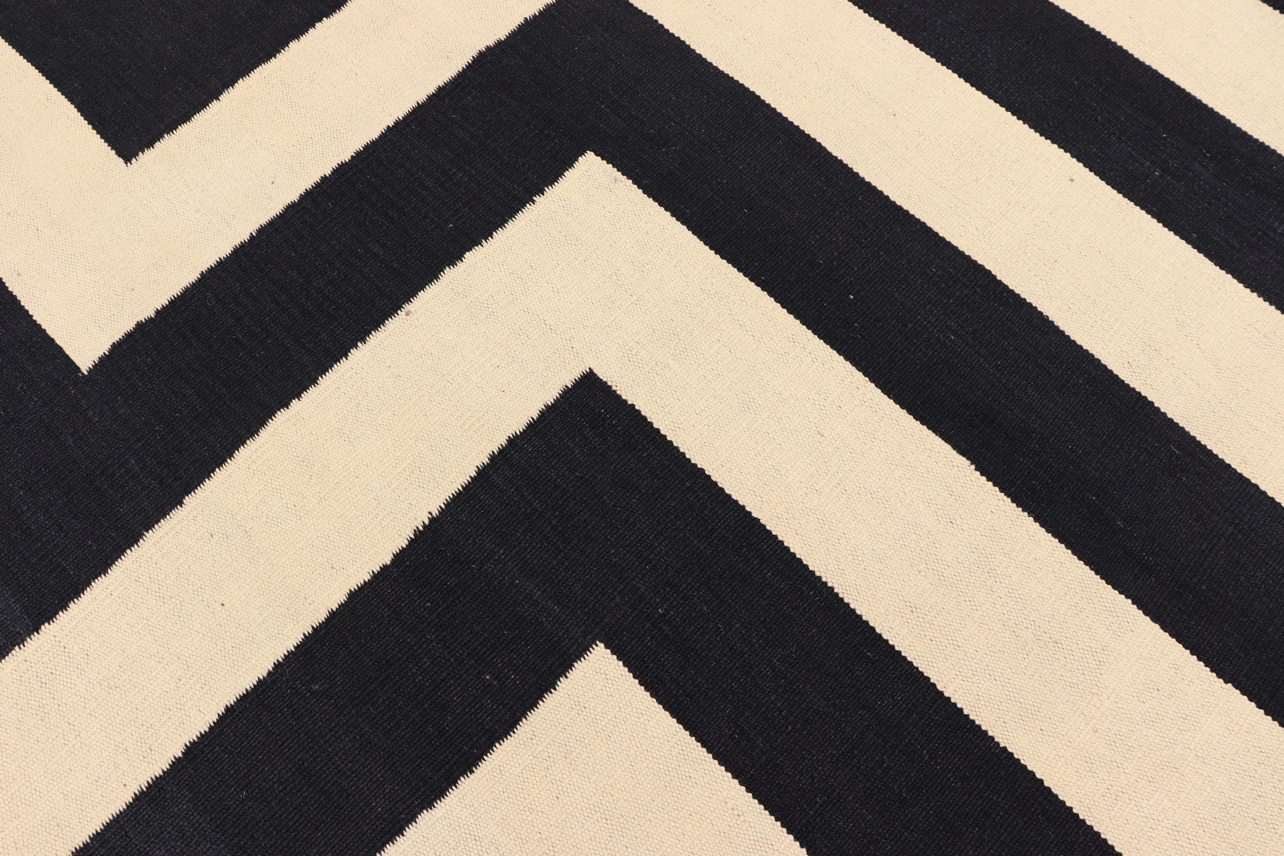 handmade Modern Kilim Beige Black Hand-Woven RECTANGLE 100% WOOL area rug 8 x 10