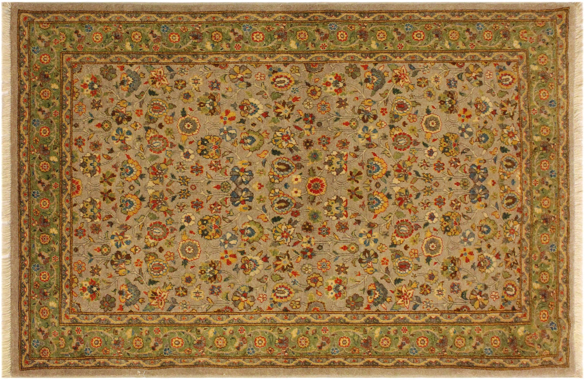 handmade Traditional Design Lt. Gray Lt. Green Hand Knotted RECTANGLE 100% WOOL area rug 4' x 6'