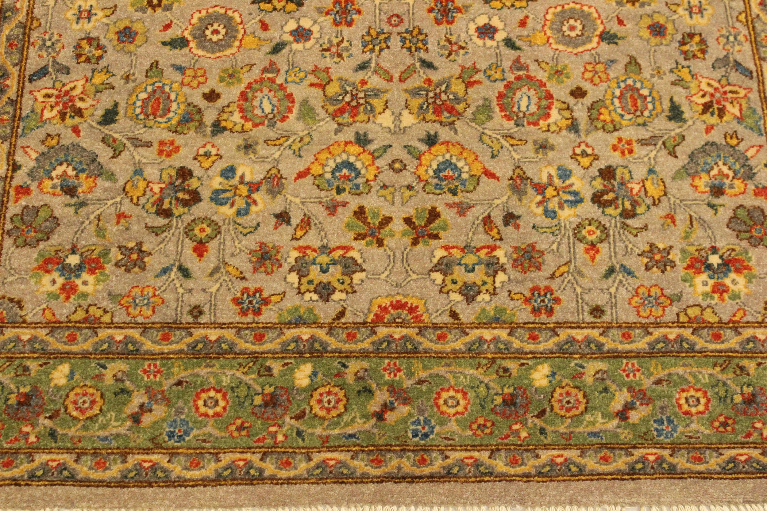 handmade Traditional Design Lt. Gray Lt. Green Hand Knotted RECTANGLE 100% WOOL area rug 4' x 6'
