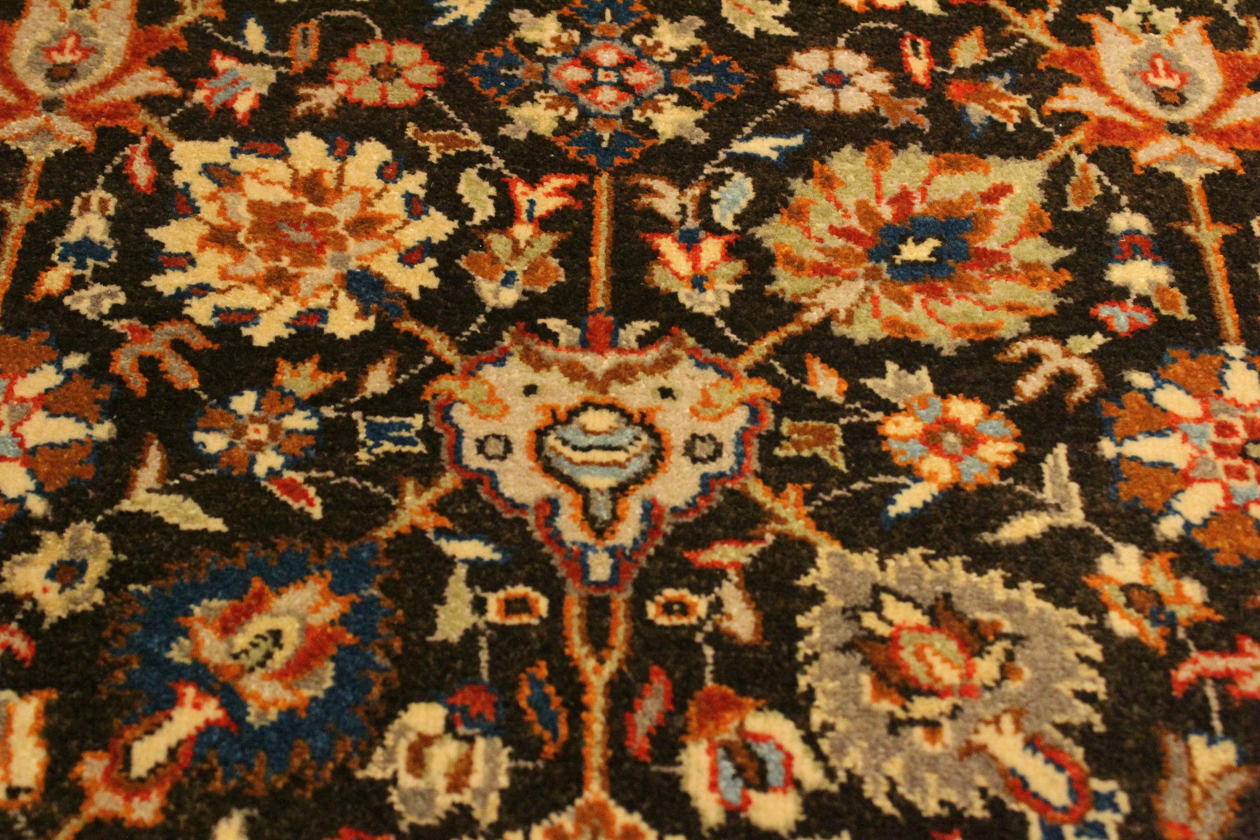 handmade Traditional Design Brown Lt. Tan Hand Knotted RECTANGLE 100% WOOL area rug 4' x 6'