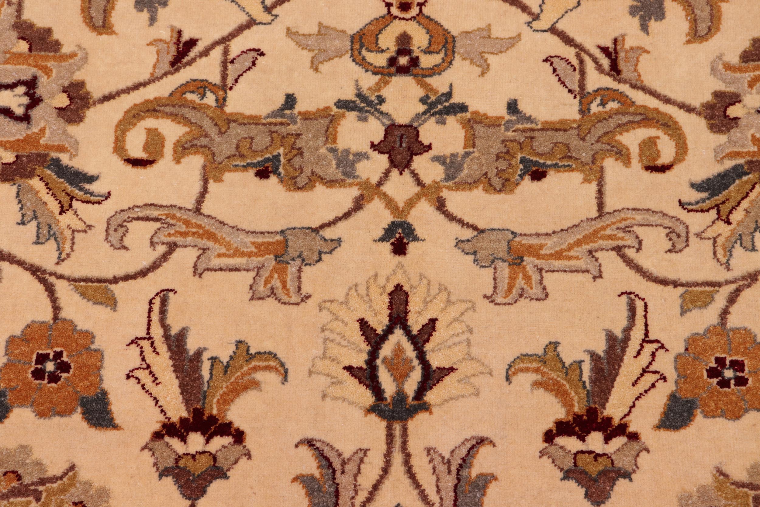 handmade Traditional  Lt. Tan Gold Hand Knotted RECTANGLE 100% WOOL area rug 8' x 10'