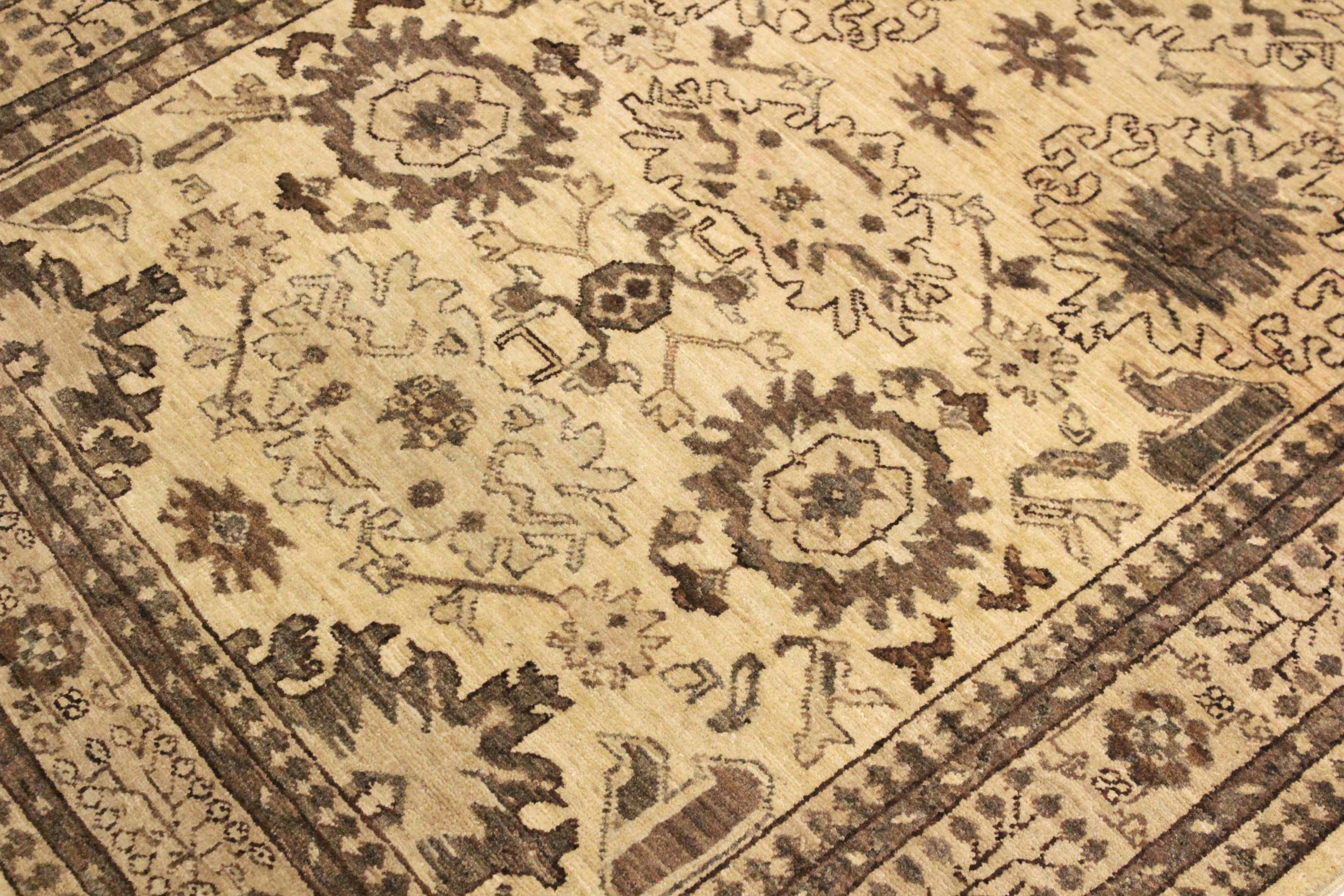 handmade Geometric Kafkaz Tan Beige Hand Knotted RECTANGLE 100% WOOL area rug 4' x 6'