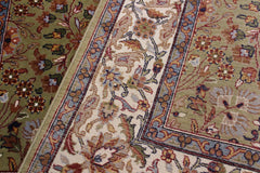 Turkish Antique Hereke Ta Wool & Silk Rug - 4'0''X6'0''