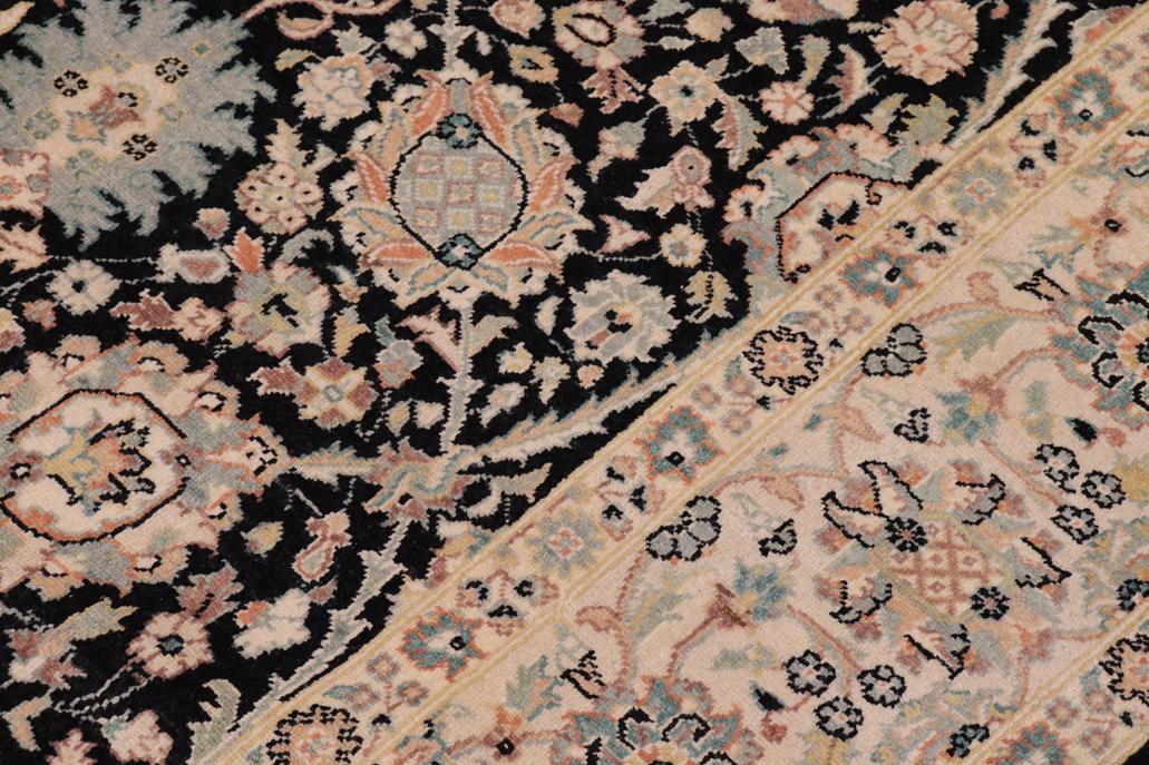 handmade Traditional Design Black Lt. Tan Hand Knotted RECTANGLE 100% WOOL area rug 6'X9'