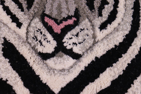 handmade Contemporary Tiger Ivory Black Hand Tufted  100% WOOL area rug 2'X3'